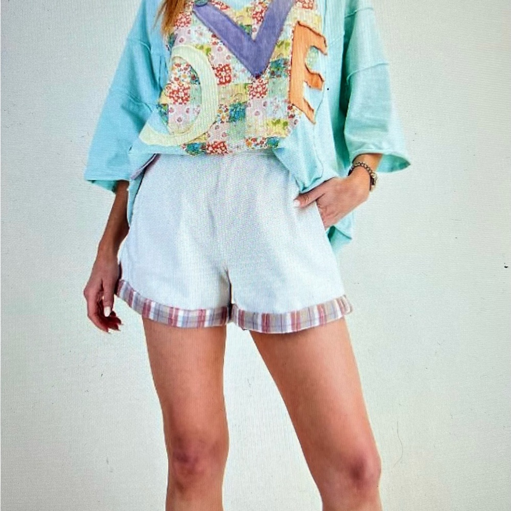 Easel High Waist White and Gray Summer Shorts-NWT